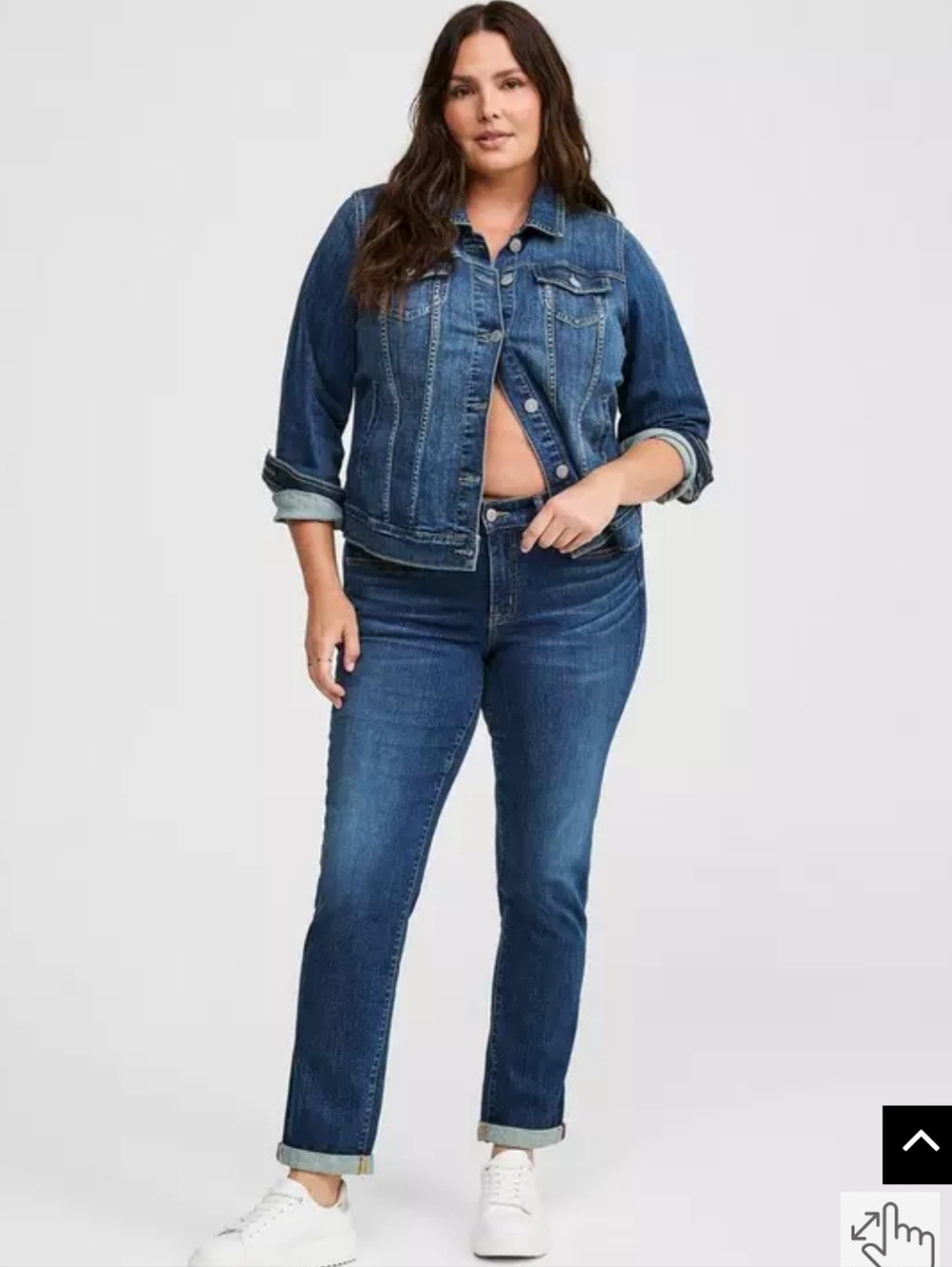 Torrid- SHORT INSEAM- Perfect Boyfriend Mid-Rise Jean